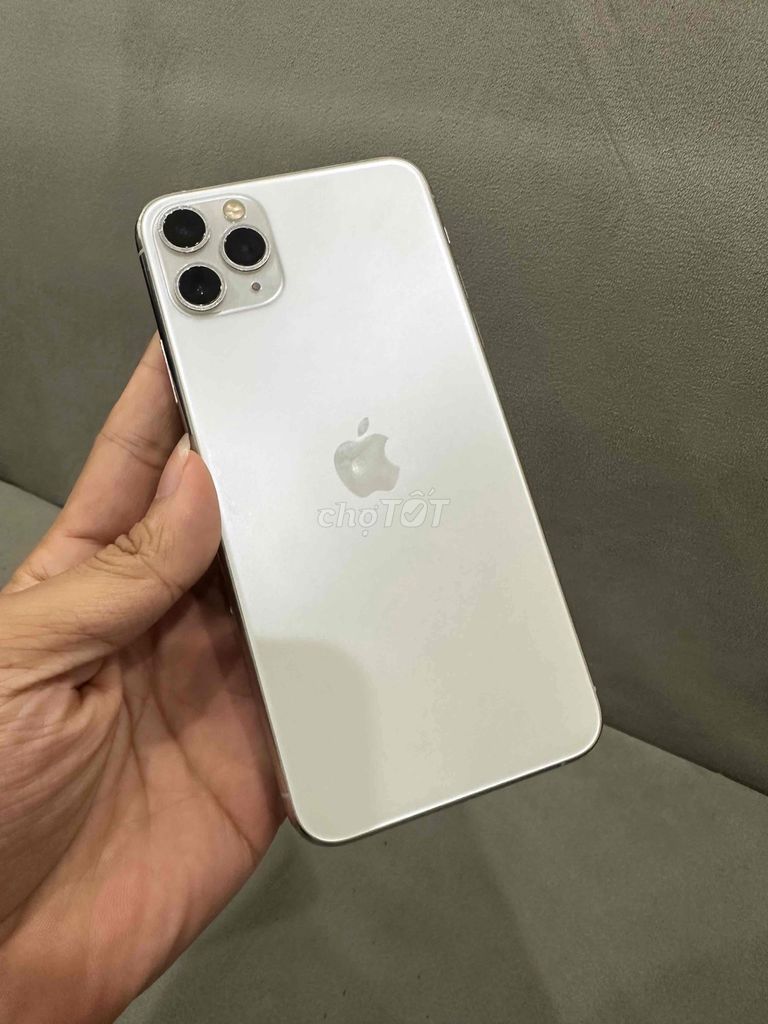 Apple iPhone 11 Pro Max 256GB Bạc. Mua bán Điện thoại tại Quận Đống Đa Hà Nội được đăng bởi Ng Hoang Anh hình 1