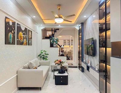 Bán nhà mới Mỹ Đình – 40m² x 4 tầng – full nội thất – giá chỉ 8.1 tỷ. Mua bán nhà ở tại Quận Nam Từ Liêm Hà Nội được đăng bởi Nguyễn Đắc Lợi
