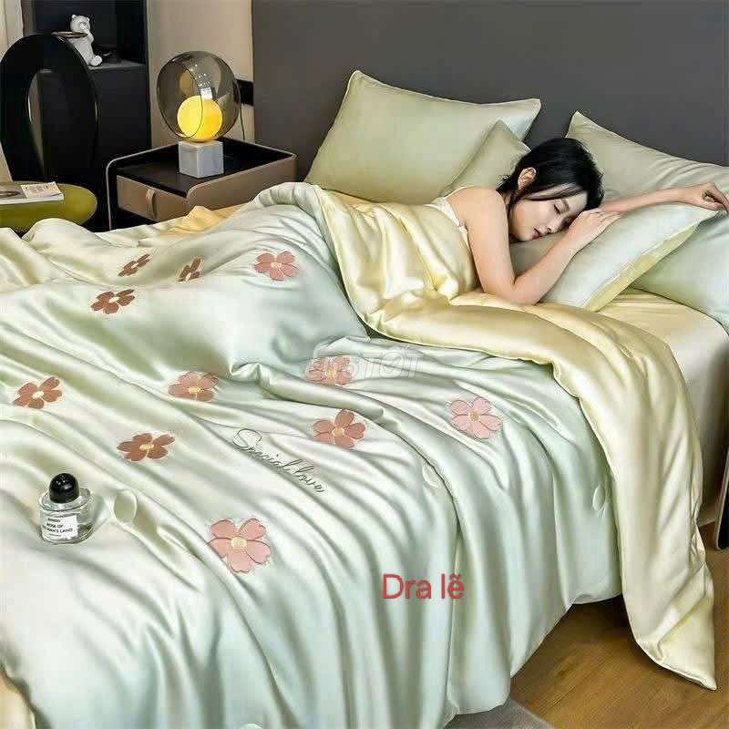 Drap trải giường lụa kem nhạt M8/M6. Mua bán Giường, chăn ga gối nệm tại Thành phố Thủ Đức Tp Hồ Chí Minh được đăng bởi lily home hình 1