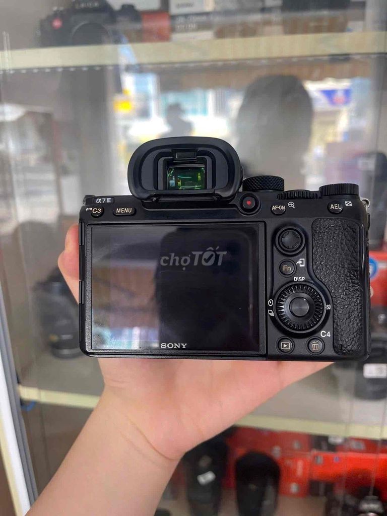 Máy ảnh Sony A7III Đen Đã sử dụng. Mua bán Máy ảnh, Máy quay tại Quận Ninh Kiều Cần Thơ được đăng bởi Trương Kiều Trinh hình 1