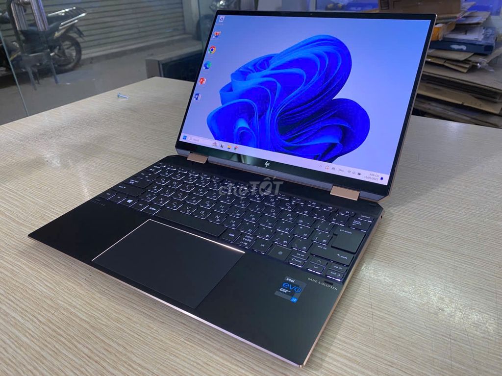 HP Spectre 14-ea  X360 Đẳng Cấp Doanh Nhân. Mua bán Laptop tại Quận Nam Từ Liêm Hà Nội được đăng bởi Danh Mạnh hình 3