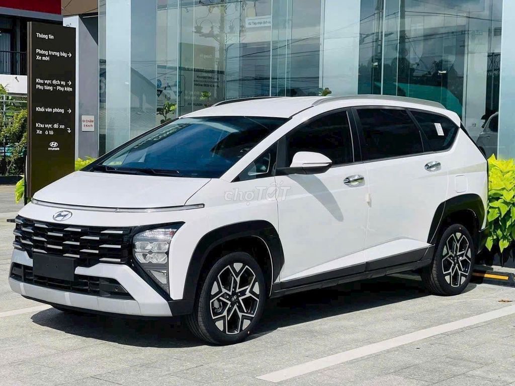 STARGAZER TRẢ TRƯỚC CHỈ 95tr - GIAO XE NGAY. Mua bán Ô tô tại Quận 12 Tp Hồ Chí Minh được đăng bởi Lê Dung Auto hình 1