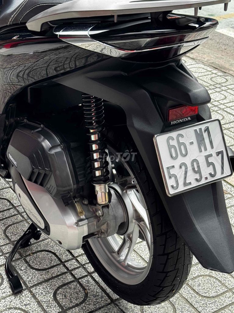 Honda SH 150i ABS 2020 Глянцево-черный родной мопед один хозяин