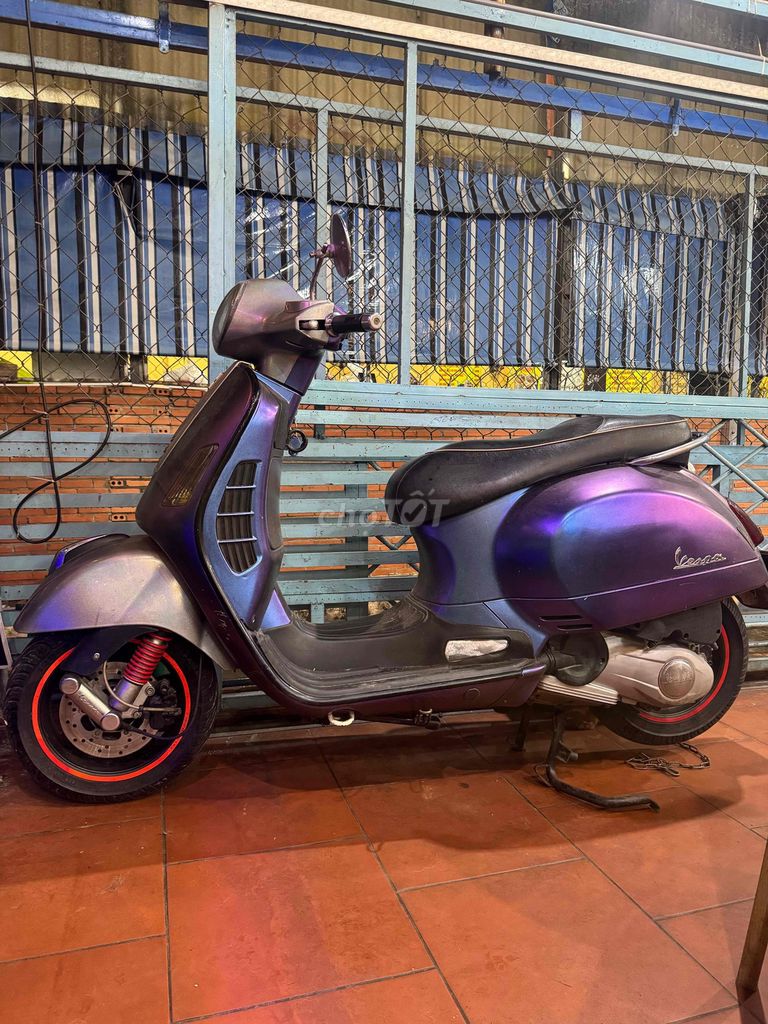 Piaggio Vespa фиолетовый 32 000 км