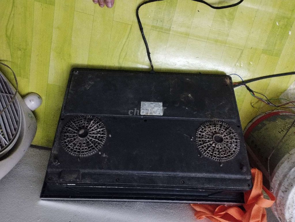 Mình cần thanh lý hai bếp từ