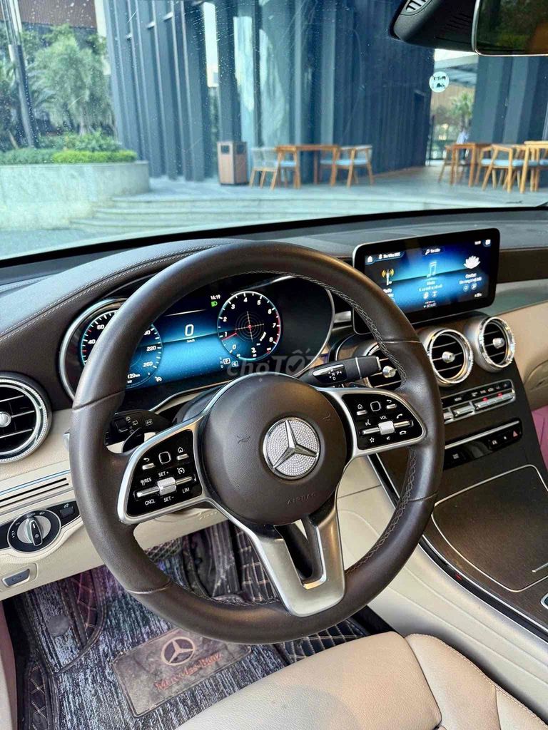 Mercedes Benz GLC 2021 300 4MATIC - 38000 km. Mua bán Ô tô tại Quận Hoàng Mai Hà Nội được đăng bởi Mr Tài hình 5