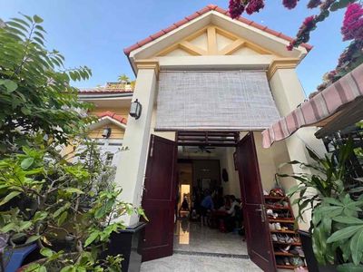 Bán Nhà HXH, Biệt Thự Vườn Mini, 102m2, 3PN, Ngang 6m, Làng Tân Phú Q9