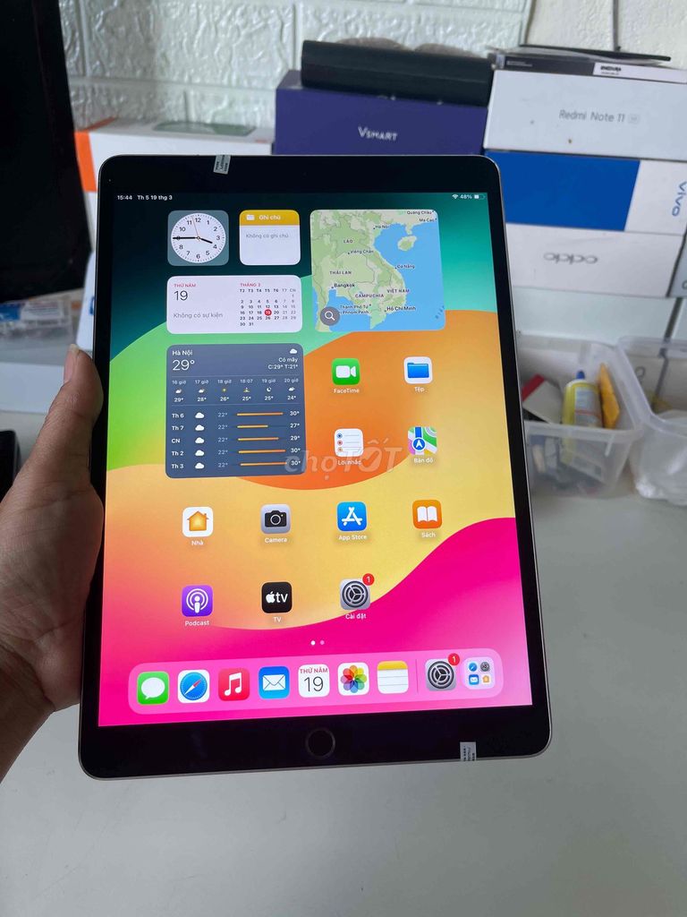 Apple iPad Pro 10.5 64GB  đẹp Nguyên Zin pin 9x. Mua bán Máy tính bảng tại Thành phố Buôn Ma Thuột Đắk Lắk được đăng bởi táo zin zin hình 1