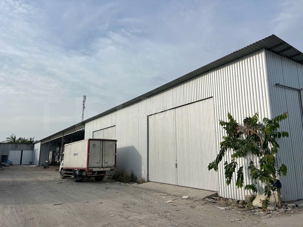 Kho xưởng bãi diện tích từ 200m² đến 3.000m² đất SKC, đường Quốc Lộ 1A