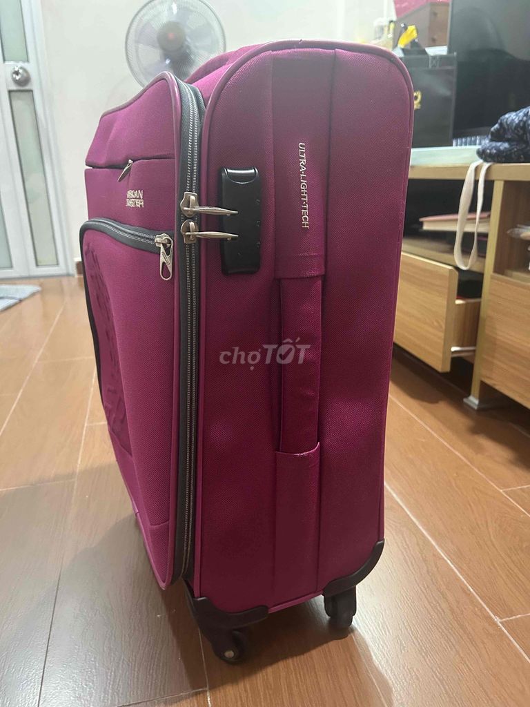 Vali American Tourister Ultra Light Vải Hồng tím. Mua bán Túi xách tại Quận Phú Nhuận Tp Hồ Chí Minh được đăng bởi Thien  hình 1