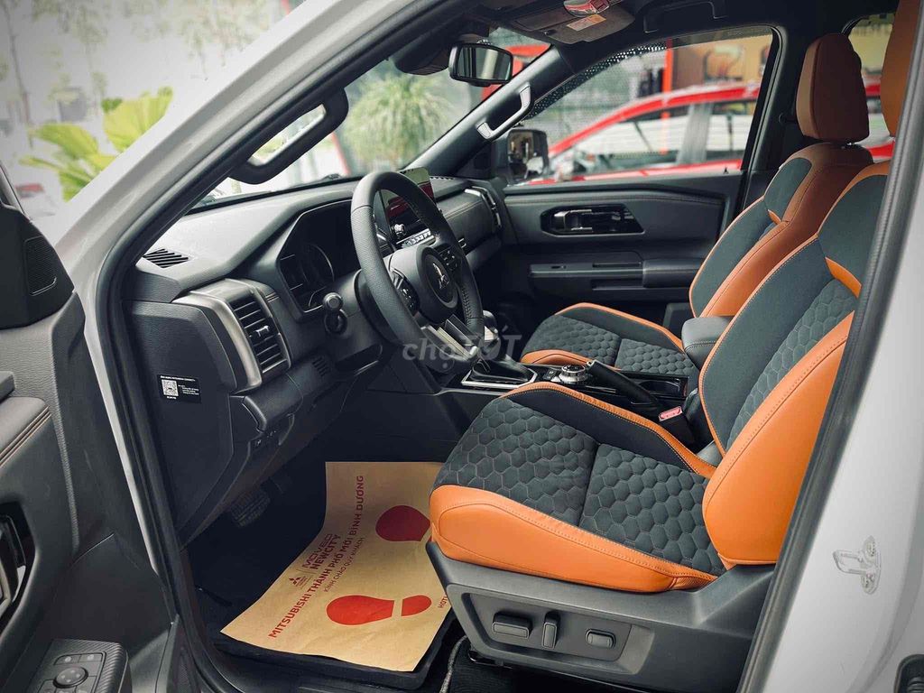 Mitsubishi Triton 2024 Athlete 4×4 AT - 17000 km. Mua bán Ô tô tại Thành phố Thủ Dầu Một Bình Dương được đăng bởi Phạm Thanh Điền hình 9