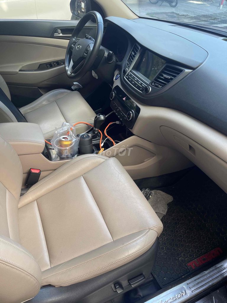 Hyundai Tucson 2018 1.6 Tubor Full ODO 70.000. Mua bán Ô tô tại Quận Cẩm Lệ Đà Nẵng được đăng bởi Nguyễn Bảo hình 9