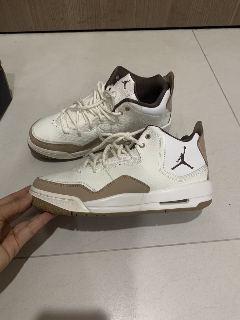 GIÀY NIKE JORDAN- SIZE 38.5 NỮ