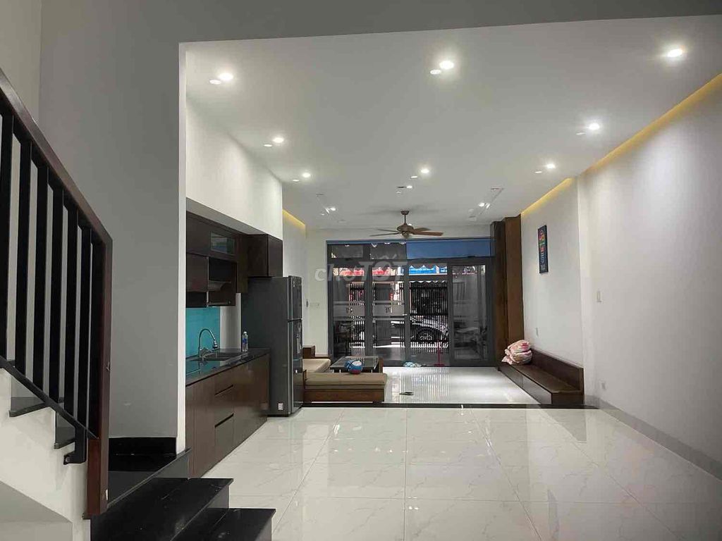 Аренда · 6 комн. · 120 м² · Quận Ngũ Hành Sơn, ул. Khu Nam Việt Á