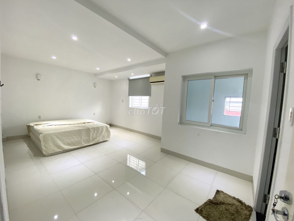 CHO THUÊ NHÀ CÓ SÂN VƯỜN - 6 PHÒNG NGỦ