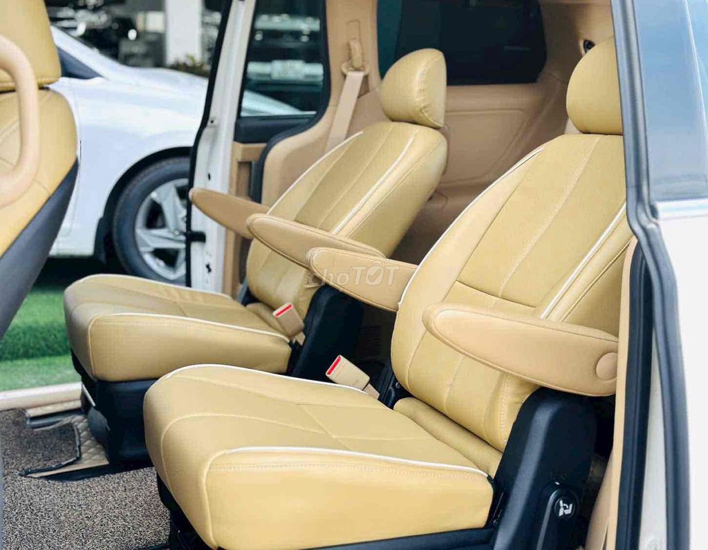 Kia Sedona 2018 2.2 DATH - 142000 km. Mua bán Ô tô tại Quận 12 Tp Hồ Chí Minh được đăng bởi Phong hình 7