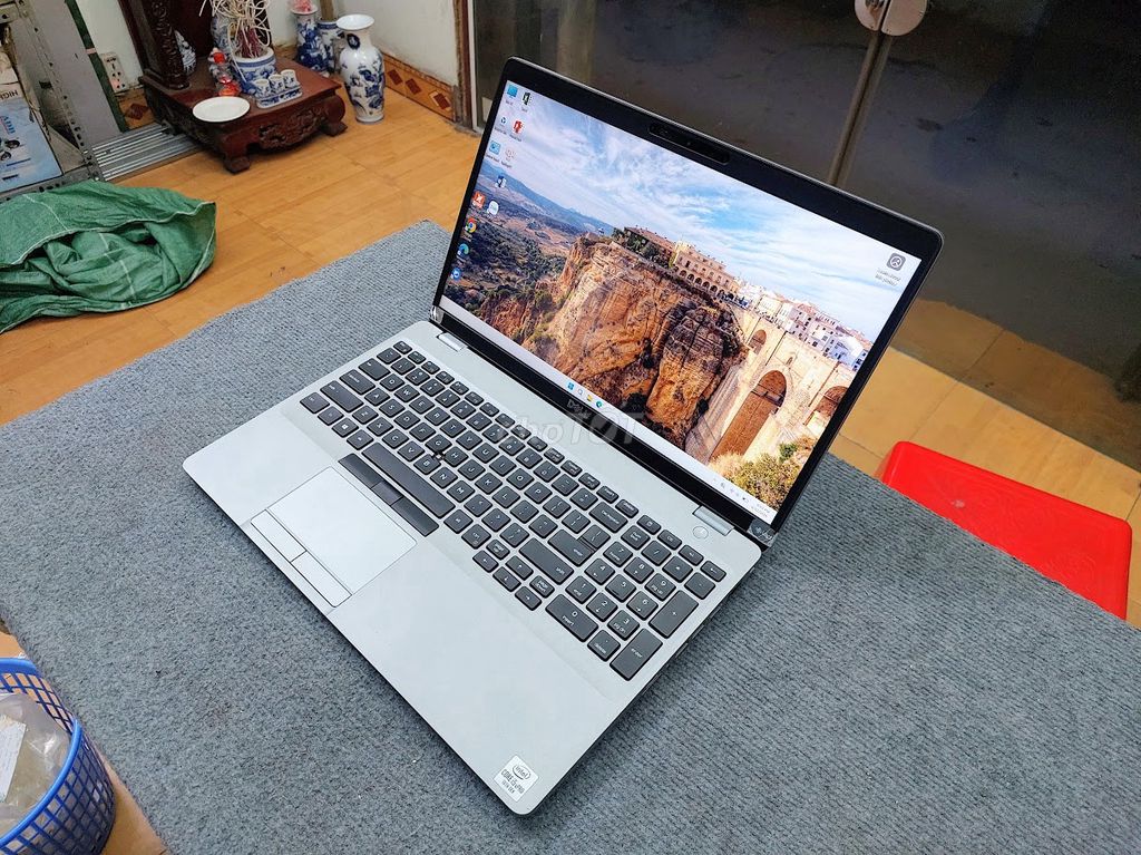 Dell 5510 i5-10310U/ 8G/ 256G/ touch/ pin 4 giờ. Mua bán Laptop tại Quận Đống Đa Hà Nội được đăng bởi Hoàng Tiến hình 1