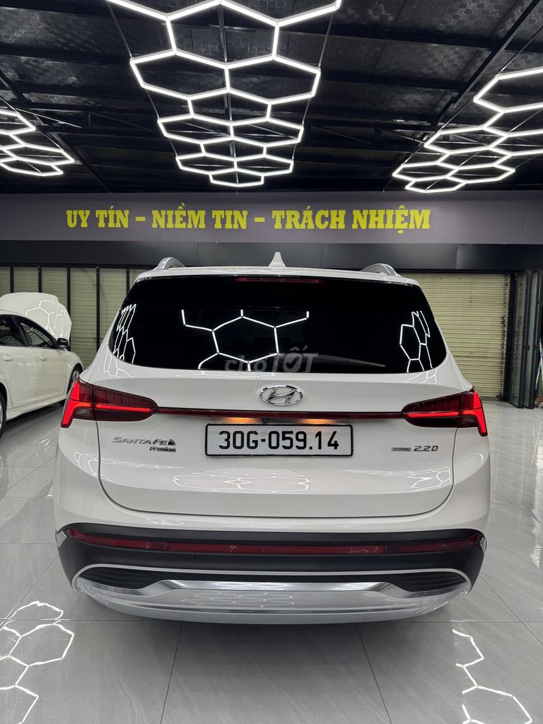HYUNDAI SANTAFE ДИЗЕЛЬ ВЫСШИЙ КЛАСС 2022