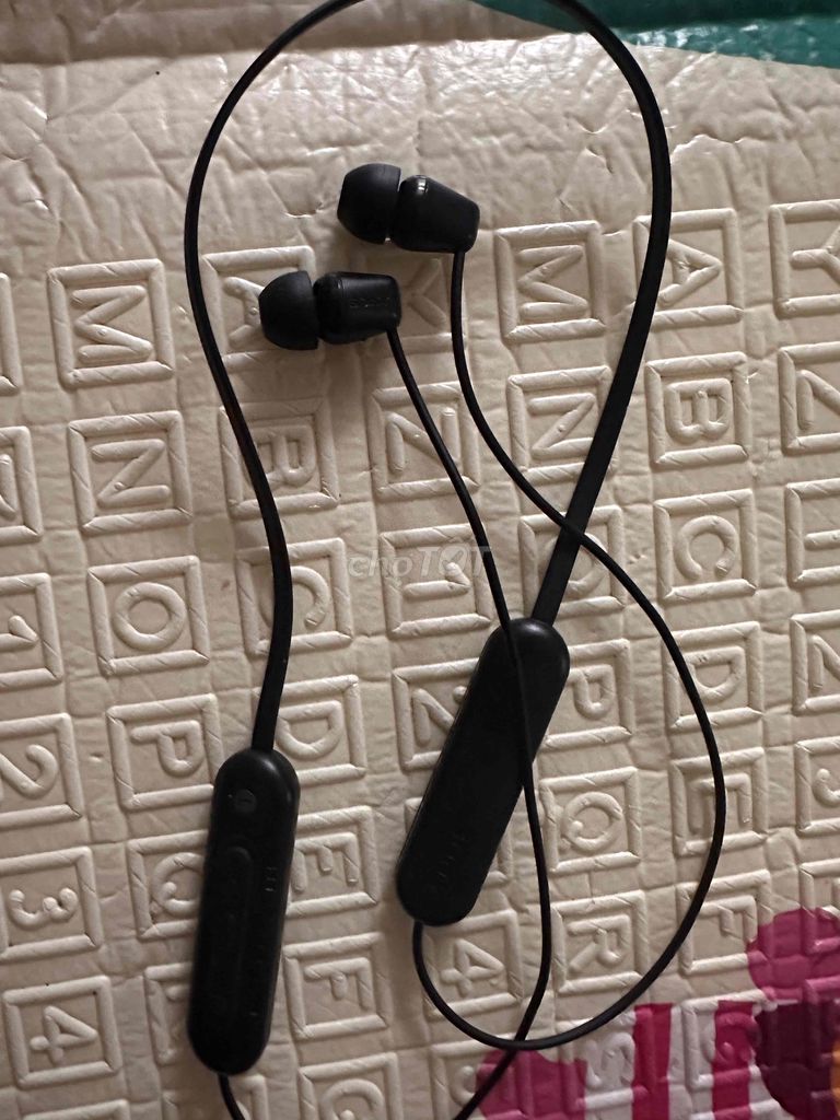Tai nghe Bluetooth Sony WI-C100 Đen. Mua bán Tivi, Âm thanh tại Thành phố Biên Hòa Đồng Nai được đăng bởi Nguyễn Thị Phương Trinh hình 1