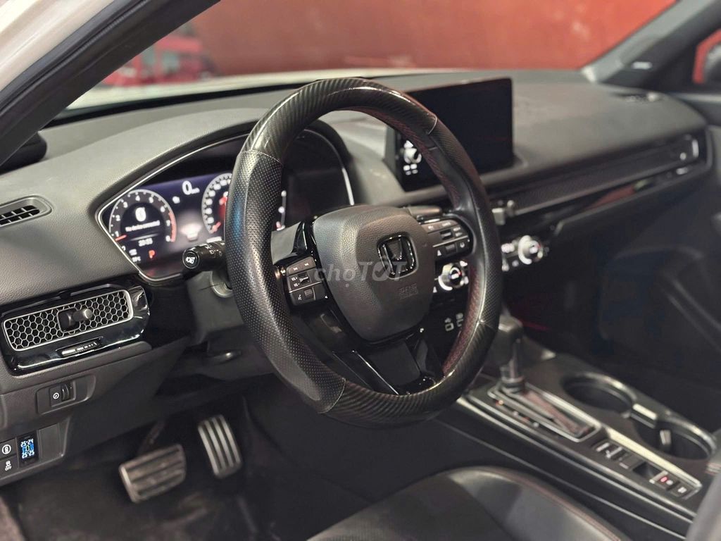 Honda Civic RS 2023 Trắng 54000 km. Mua bán Ô tô tại Huyện Hóc Môn Tp Hồ Chí Minh được đăng bởi Đạt hình 8