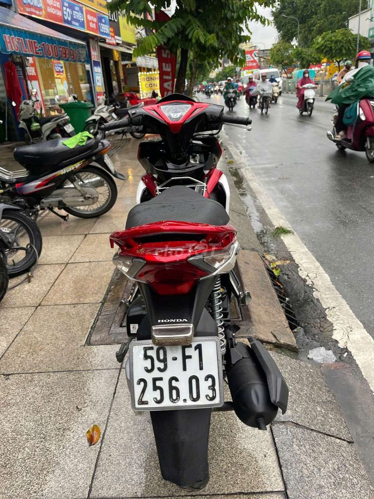 Honda Air Blade 2012 Красно-бело-черный