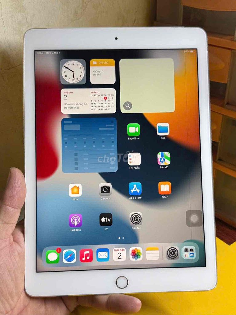 iPad Air 2 16GB bản wifi (giá 1100k). Mua bán Máy tính bảng tại Quận Tân Bình Tp Hồ Chí Minh được đăng bởi Chuyên Bán Đồ 2hand hình 1
