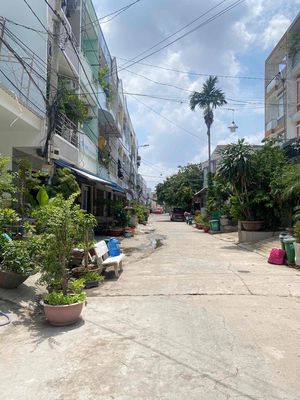 Rent · 1 bd · 16 м² · Quận 7, ул. Đường Phạm Hữu Lầu