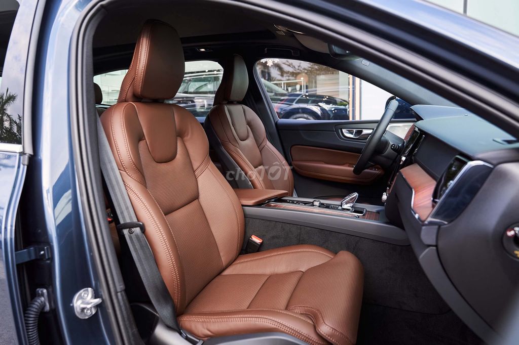 Volvo XC60 Plug-in Hybrid 2025, ưu đãi 300 triệu. Mua bán Ô tô tại Quận 7 Tp Hồ Chí Minh được đăng bởi Volvo Car Sài Gòn hình 10