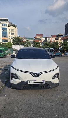 VF6 Plus 2024 chính chủ muốn bán. Mua bán Ô tô tại Huyện Thanh Trì Hà Nội được đăng bởi Hoàng Anh