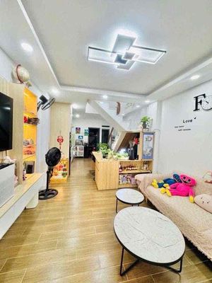Townhouse 45 m² · 2 bed · Hẻm 472 Lê Đức Thọ
