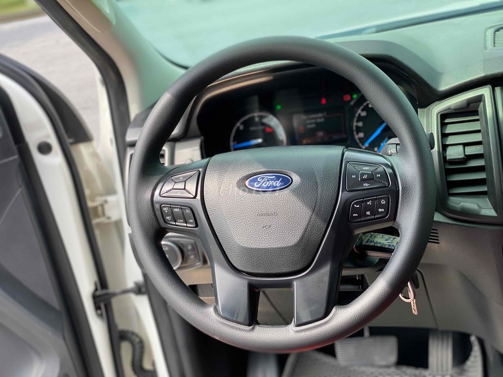 Ford Ranger 2021 XLS 2.2L 4x2 AT - 86000 km. Mua bán Ô tô tại Quận Thanh Xuân Hà Nội được đăng bởi ĐÀM HÙNG CAR  hình 11