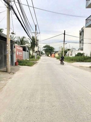 Bán đất đường thông tx52.P.Thới An dt 4.4x12m thổ cư đủ