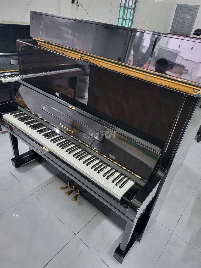 Yamaha U3E giá 24tr.