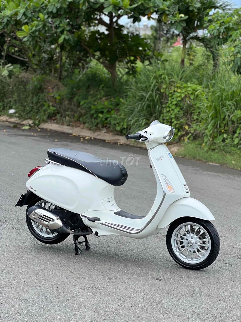 Vespa Spirnt 125 Trắng Đen 2015 Bao Ra Biển 60 🎉🎉🎉. Mua bán Xe máy tại Thành phố Biên Hòa Đồng Nai được đăng bởi Xe Máy Phát Đồng hình 2