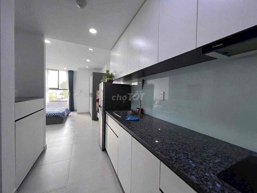 Rent · 1 bd · 33 м² · Quận Phú Nhuận, ул. Hồng Hà