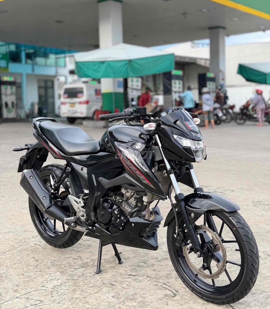 Мотоцикл Suzuki Bandit 150 2021, черный, 20000 км