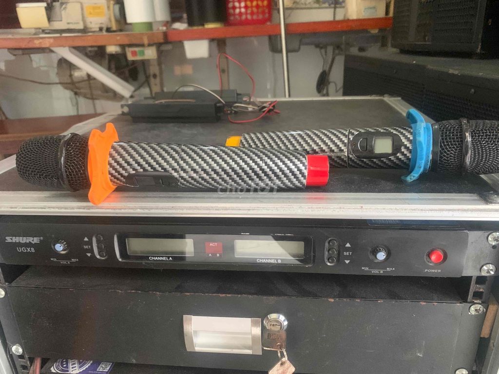 mic shuer ugx 8. Mua bán Tivi, Âm thanh tại Huyện Hải Lăng Quảng Trị được đăng bởi long hình 1