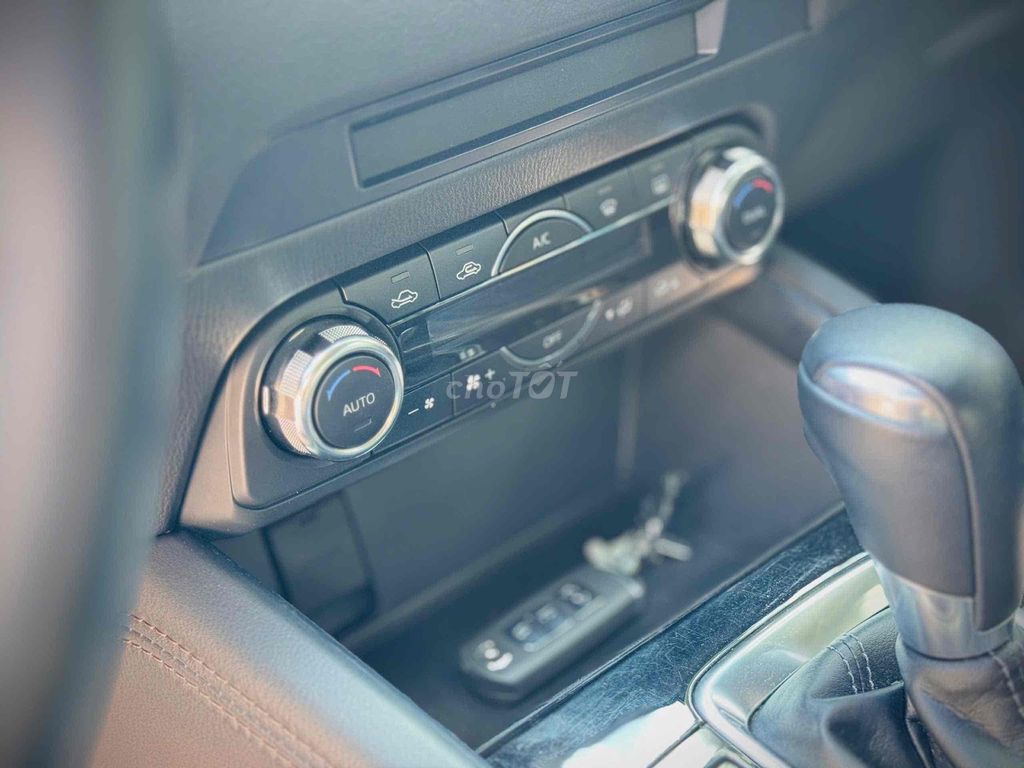Mazda CX 5 2018 2.0 AT - 53000 km. Mua bán Ô tô tại Quận 8 Tp Hồ Chí Minh được đăng bởi Cửa hàng ô tô cũ TRUST CARS hình 11