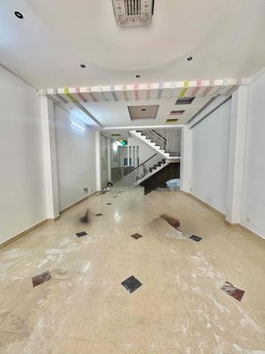 Townhouse 100 m² · 6 bed · Đường số 25