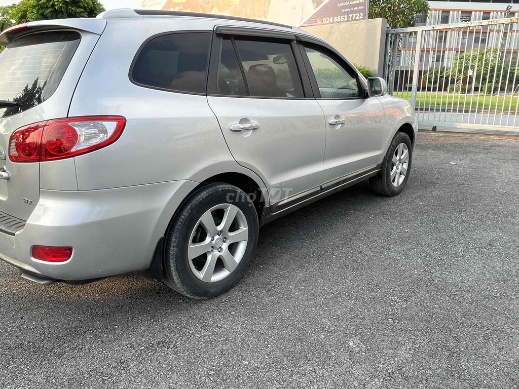 Hyundai Santa Fe 2009 2.0L máy dầu. Mua bán Ô tô tại Quận Hoàng Mai Hà Nội được đăng bởi Le hung hình 3