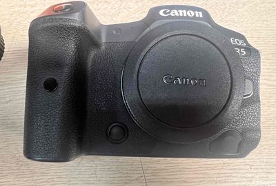 Máy ảnh canon R5