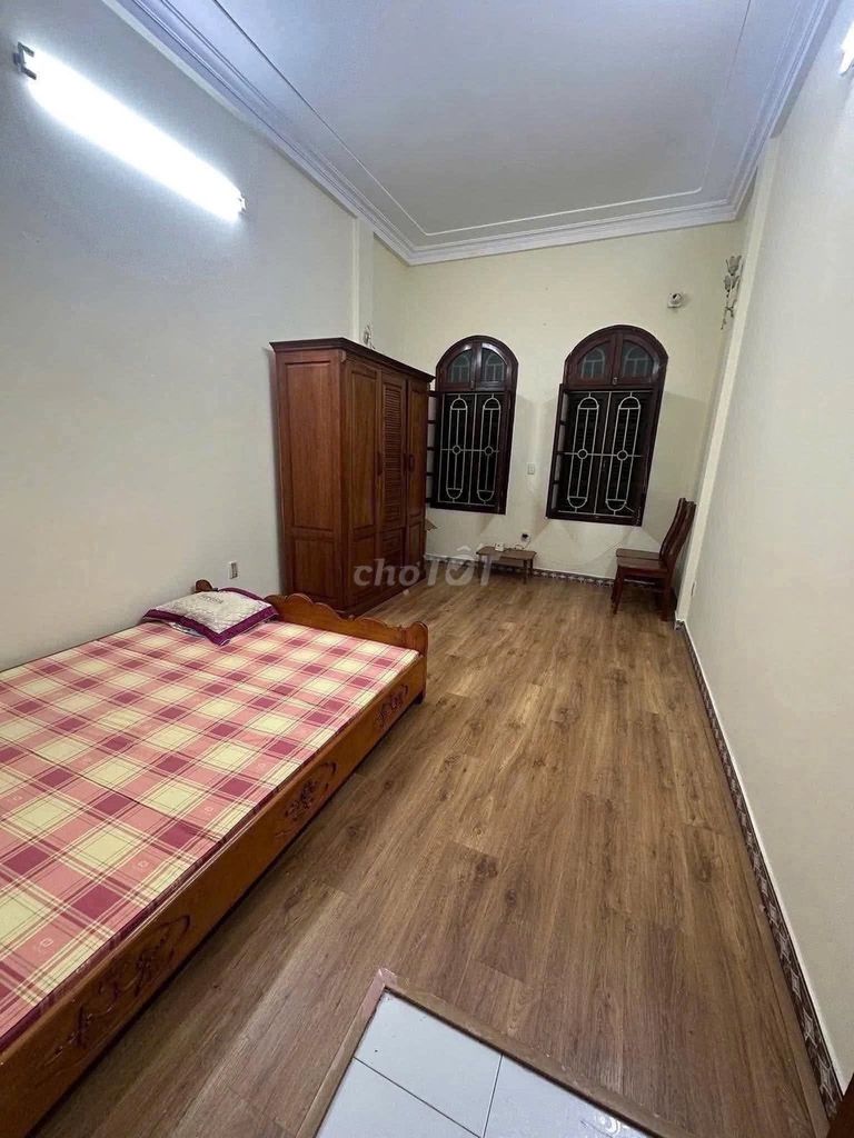 Дом в аренду в Тинь Хао 1, 33 м² x 4 этажа, 3 спальни
