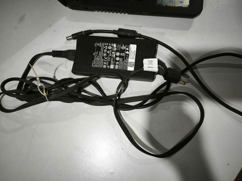 Thanh lý Dell Inspiron 5576 AMD FX-9  15.6 inch. Mua bán Laptop tại Quận Hoàng Mai Hà Nội được đăng bởi Lân Đỗ Kim hình 1
