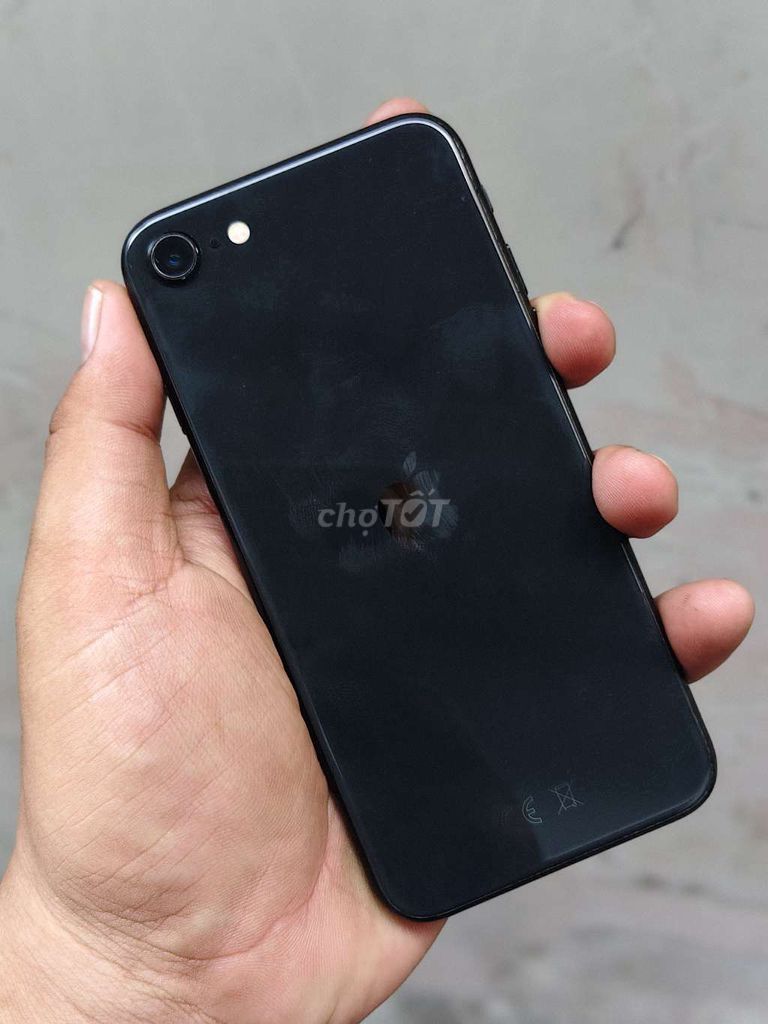 Apple iPhone SE 2020 64GB Đen,máy zin nguyên bản. Mua bán Điện thoại tại Quận 7 Tp Hồ Chí Minh được đăng bởi Nhất Nguyễn hình 1