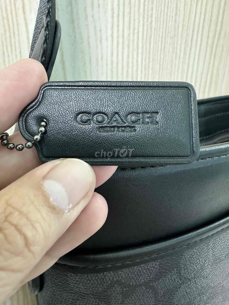 Túi đeo chéo chính hãng Coach