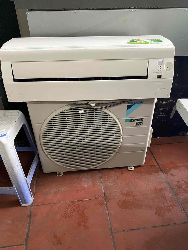 Thanh lý điều hoà Daikin 18000. inverter