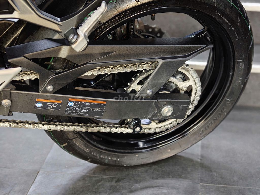 Z400 ABS CHẠY LƯỚT CHỈ 1600KM. Mua bán Xe máy tại Quận Tây Hồ Hà Nội được đăng bởi Tu Phamanh hình 8