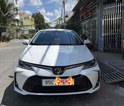 Toyota Corolla Altis 2025 - 4250 km nhập khẩu. Mua bán Ô tô tại Quận Ngũ Hành Sơn Đà Nẵng được đăng bởi Vinh