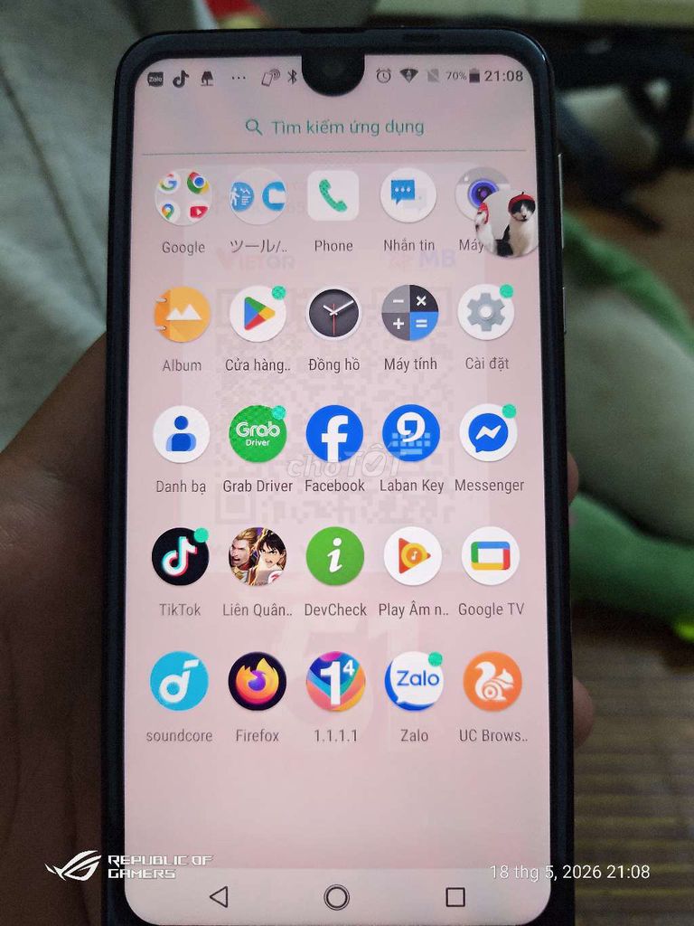 Sharp Aquos R2 64GB Đen. Mua bán Điện thoại tại Huyện Hoài Đức Hà Nội được đăng bởi Allain hình 1