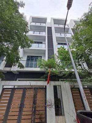 Bán phân lô liền kề Vinaconex 21 61m2, 5 tầng, ô tô tránh chỉ 13.X tỷ. Mua bán nhà ở tại Quận Hà Đông Hà Nội được đăng bởi Nguyễn Đức Hiếu